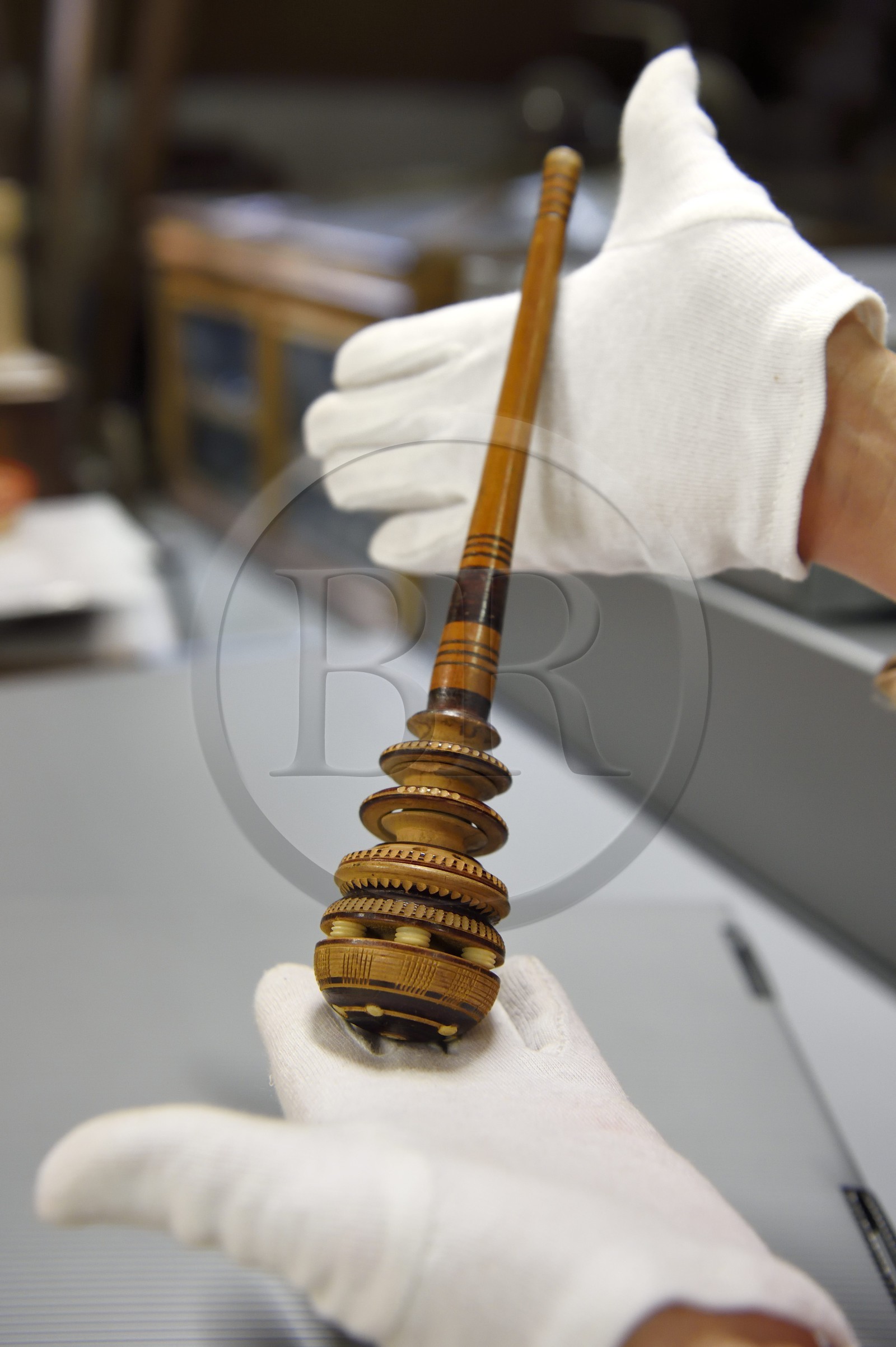 France, Alpes-de-Haute-Provence (04), vallée de l'Ubaye, Barcelonnette, villa mexicaine connue sous le nom de Villa Sapinière, Musée de la vallée, un molinillo (fouet traditionnel mexicain en bois tourné) qui servait notament à préparer du chocolat chaud et ramené comme souvenir par de nombreux barcelonnettes
