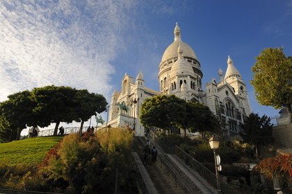 France, Paris, the Butte Montmartre, the Basilique du Sacre Coeur (Sacred Heart Basilica)