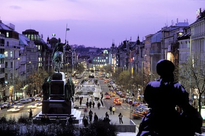 République Tchèque, Prague, Nové Mesto, place Venceslas (Champs Elysées) et monument à Saint-Venceslas