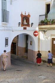 Espagne, Estremadure, Guadalupe, ruelle du village