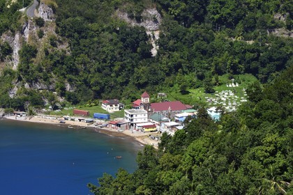 Caraïbes, Ile de la Dominique, baie de Soufrière, le village de Soufrière