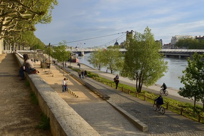 France, Rhône (69), Lyon, les berges du Rhône, quai Général Sarrail