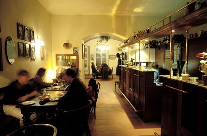 République Tchèque, Prague, café Le Montmartre (rouvert en décembre 99), café fréquenté par Kafka