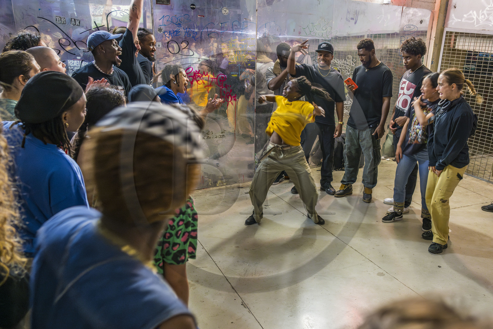 France, Bouches-du-Rhône (13), Marseille, La Friche de la Belle de Mai, cession de Krump sur la piste de danse ouverte à tous