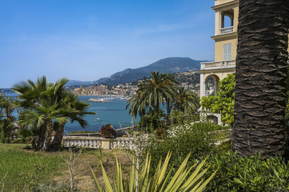 France, Alpes-Maritimes, Menton seen from Maria Serena garden in the district of Garavan