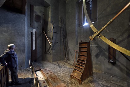République Tchèque, Prague, centre historique classé Patrimoine Mondial de l' UNESCO, quartier de Stare Mesto, Clementinum (Klementinum), tour de l’observatoire astronomique avec deux quadrants muraux géants, sextants et autres instruments d’observation