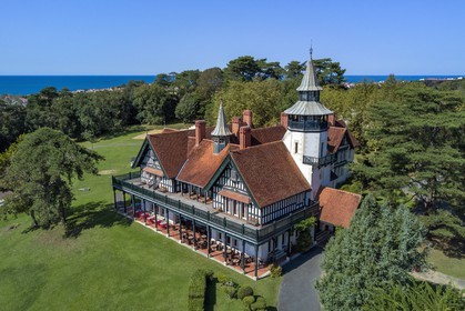 France, Pyrénées-Atlantiques (64), Pays-Basque, Biarritz, Domaine de Françon (vue aérienne)