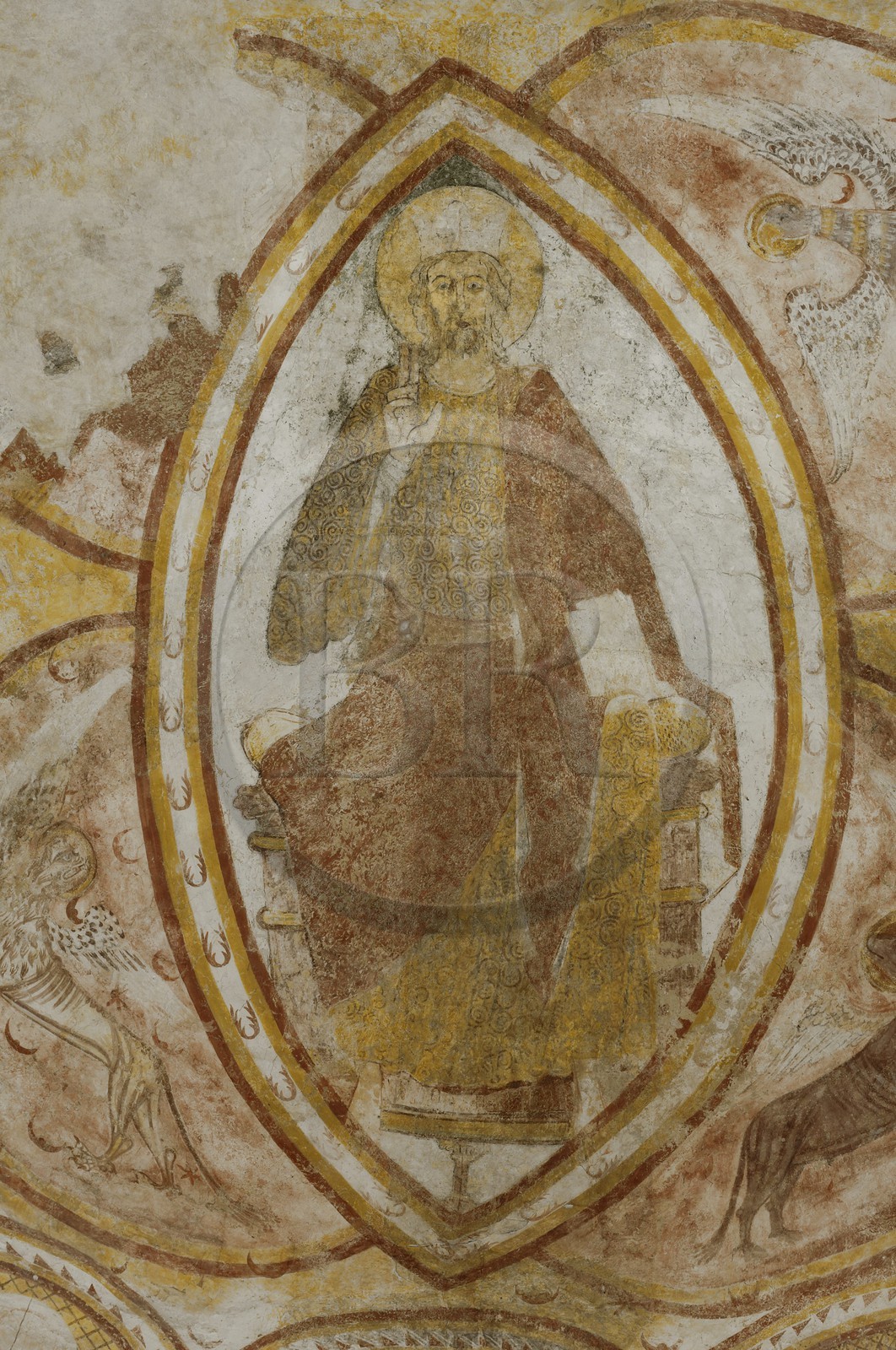 France, Loir-et-Cher (41), Lavardin, labellisé Les Plus Beaux Villages de France, église Saint-Genest de style roman du XI siècle, fresque du Chœur, Christ en Majesté