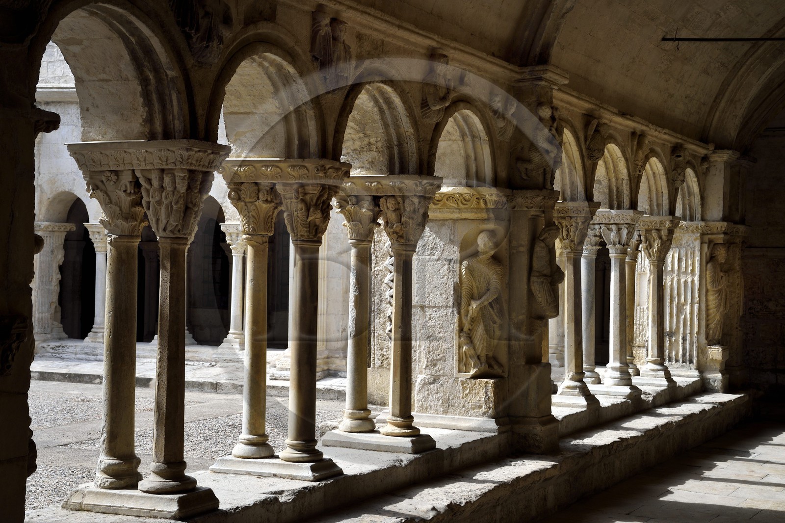 France, Bouches-du-Rhône (13), Arles, cloitre de l'église Saint-Trophime, classé Patrimoine Mondial de l'UNESCO