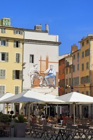 France, Var, Toulon, place Victor Hugo, mural of the game of cards from Marcel Pagnol play presenting the actor Raimu