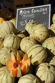 France, Var, the Dracenie, Les Arcs-sur-Argens, Cavaillon melons on the market