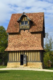 France, Calvados (14), Pays d'Auge, chateau de Crèvecœur-en-Auge et Fondation Musée Schlumberger, le colombier