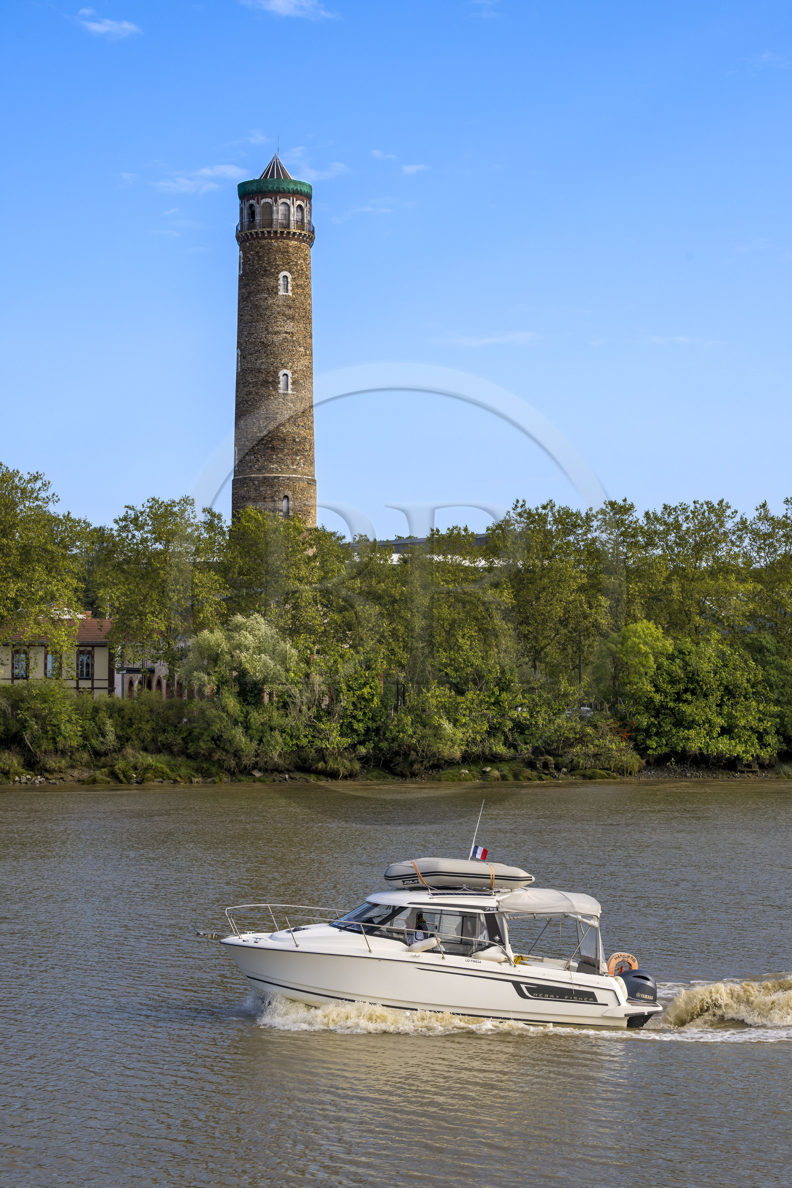 France, Loire-Atlantique (44), Couëron, la Tour à plomb construite au XIXème siècle de 69 m de haut et utilisée comme amer le long de la Loire