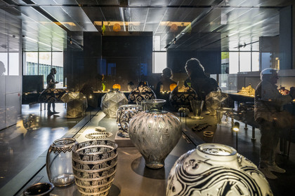 France, Bas-Rhin, Wingen-sur-Moder, Lalique museum, showcase presenting creations by Suzanne Lalique-Haviland