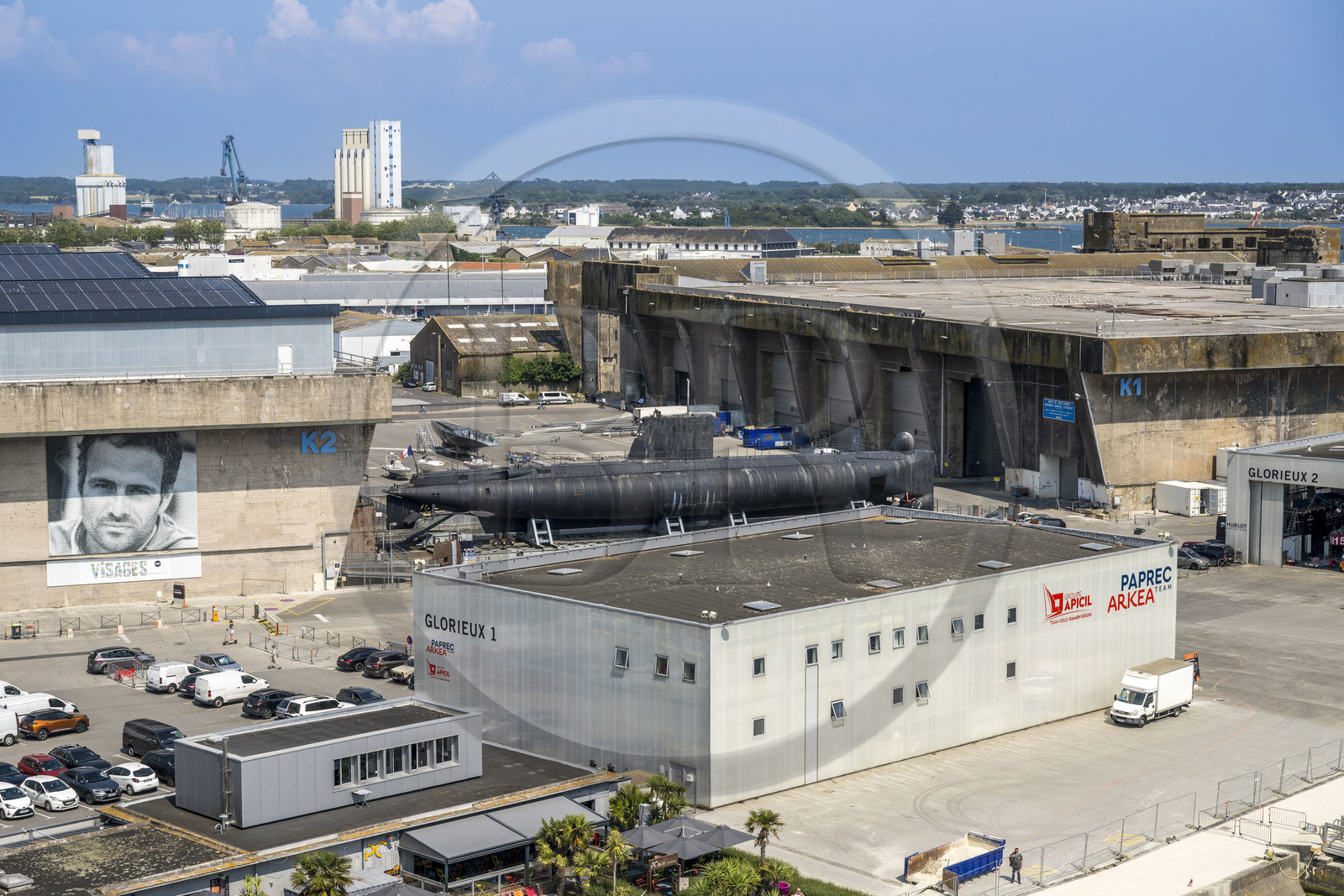 France, Morbihan (56), Lorient, Lorient La Base, ancienne base de sous-marins construite par les Allemands durant la Seconde Guerre mondiale, sous-marin Flore S645 en service de 1964 à 1989 et son musée