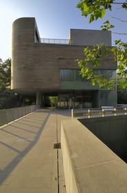 Republic of Ireland, County Cork, Cork, University College Cork (UCC), the Lewis Glucksman Gallery by architects O'Donnell & Tuomey