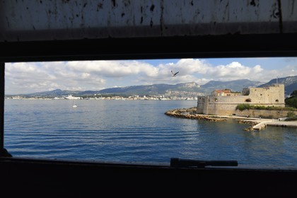 France, Var, the Rade (Roadstead) of Toulon, area of Morillon, the Tour Royale (Royal Tower) also called La Grosse Tour) seen from the torpedo mole in the heart of the harbor
