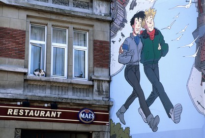 Belgique, Bruxelles, murs peints en bande dessinées Broussaille de Franck Pé dans la rue Plattesteen