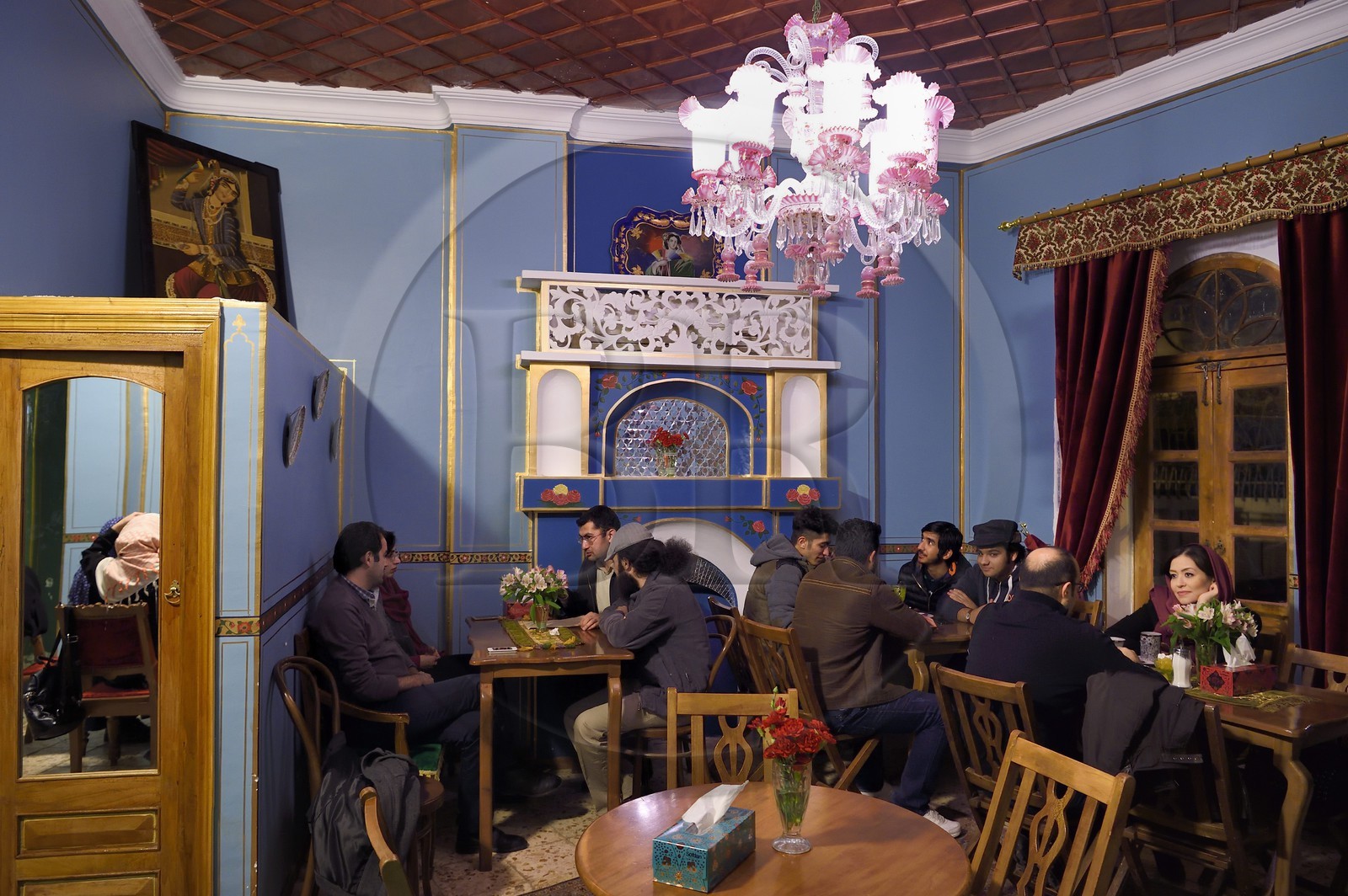 Iran, province d'Ispahan, Ispahan, quartier arménien de la Nouvelle-Djoulfa (Nor Djoura), Firuz Cafe à Julfa square