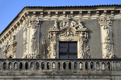 Italie, Sicile, Catane, ville baroque classée au Patrimoine Mondial de l'UNESCO, le palais Biscari construit à la fin du XVIIe siècle et sa facade baroque