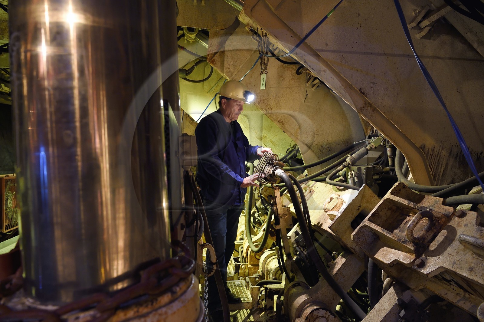 France, Moselle (57), Petite-Rosselle, le musée du carreau Wendel, reconstitution du fond de la mine, chantiers d’exploitation en plateures (inclinaison de moins de 20°), pile bouclier du soutènement marchant
