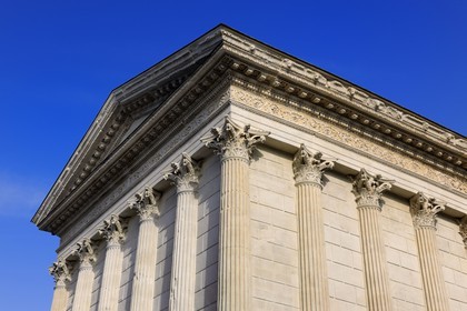 France, Gard (30), Nimes, la Maison Carrée, ancien temple romain du Ier siècle avant JC, Musée d'Art Contemporain