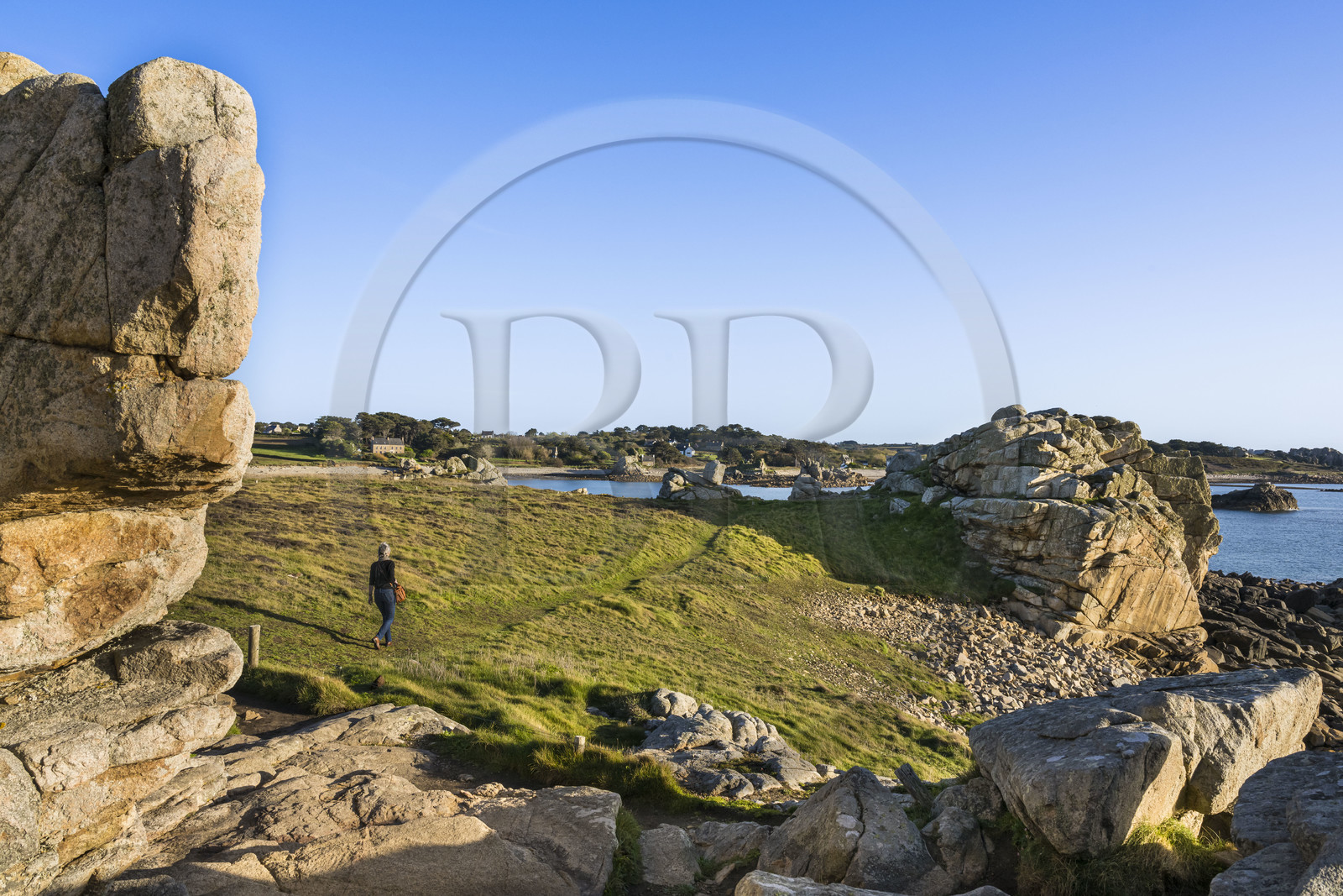 France, Cotes-d'Armor, Cote d'Ajoncs, Plougrescant, site of the Plougrescant Gouffre