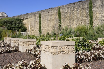 France, Indre et Loire (37), Vallée de la Loire classée Patrimoine mondial de l'UNESCO, château d'Amboise, jardin d'Orient, cimetière des compagnons d'Abdel Kader