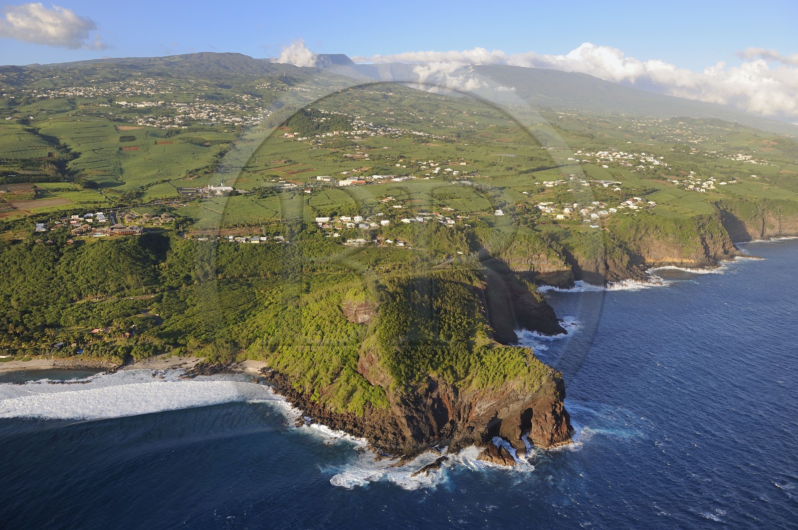 France, île de la Réunion, côte sud, Grande Anse (vue aérienne)