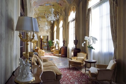 Italie, Toscane, Florence, centre historique classé Patrimoine Mondial de l'UNESCO, Palazzo Della Gherardesca, palace 5 étoiles Four Seasons Hotel Firenze, la suite royale