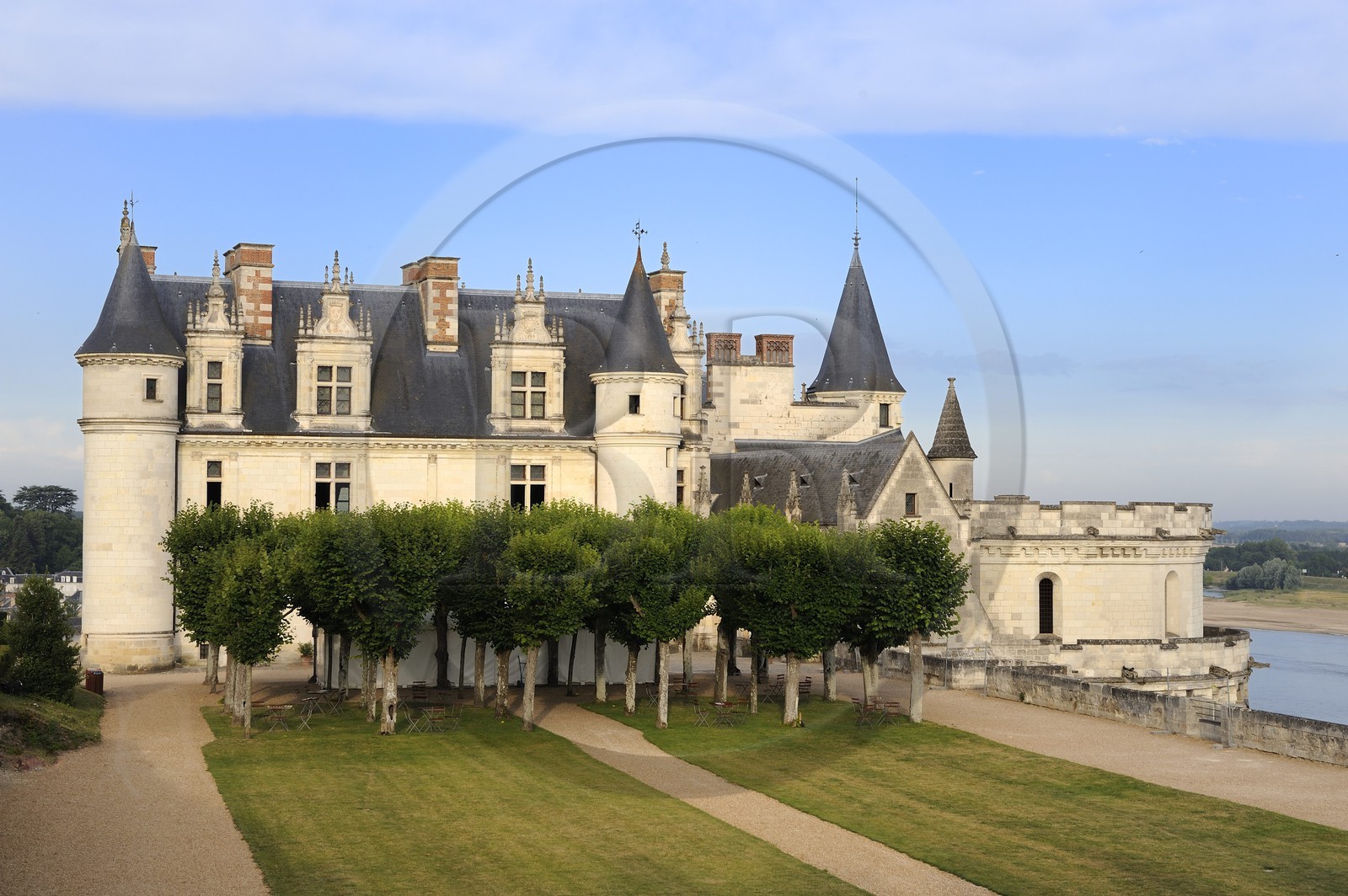 France, Indre et Loire (37), Vallée de la Loire classée Patrimoine mondial de l'UNESCO, château d'Amboise, le logis du Roi