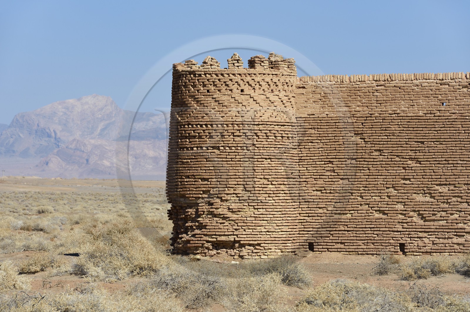 Iran, Province de Yazd, désert du Dasht-e Kavir, caravanserail de Saqand