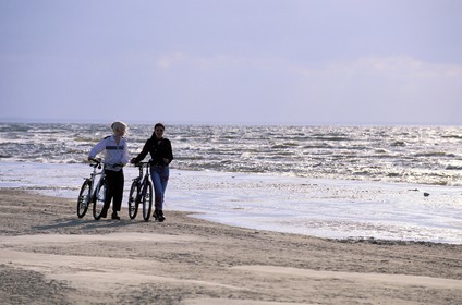 Lettonie (Pays Baltes), station balnéaire de Jurmala, plage du golfe de Riga en Mer Baltique