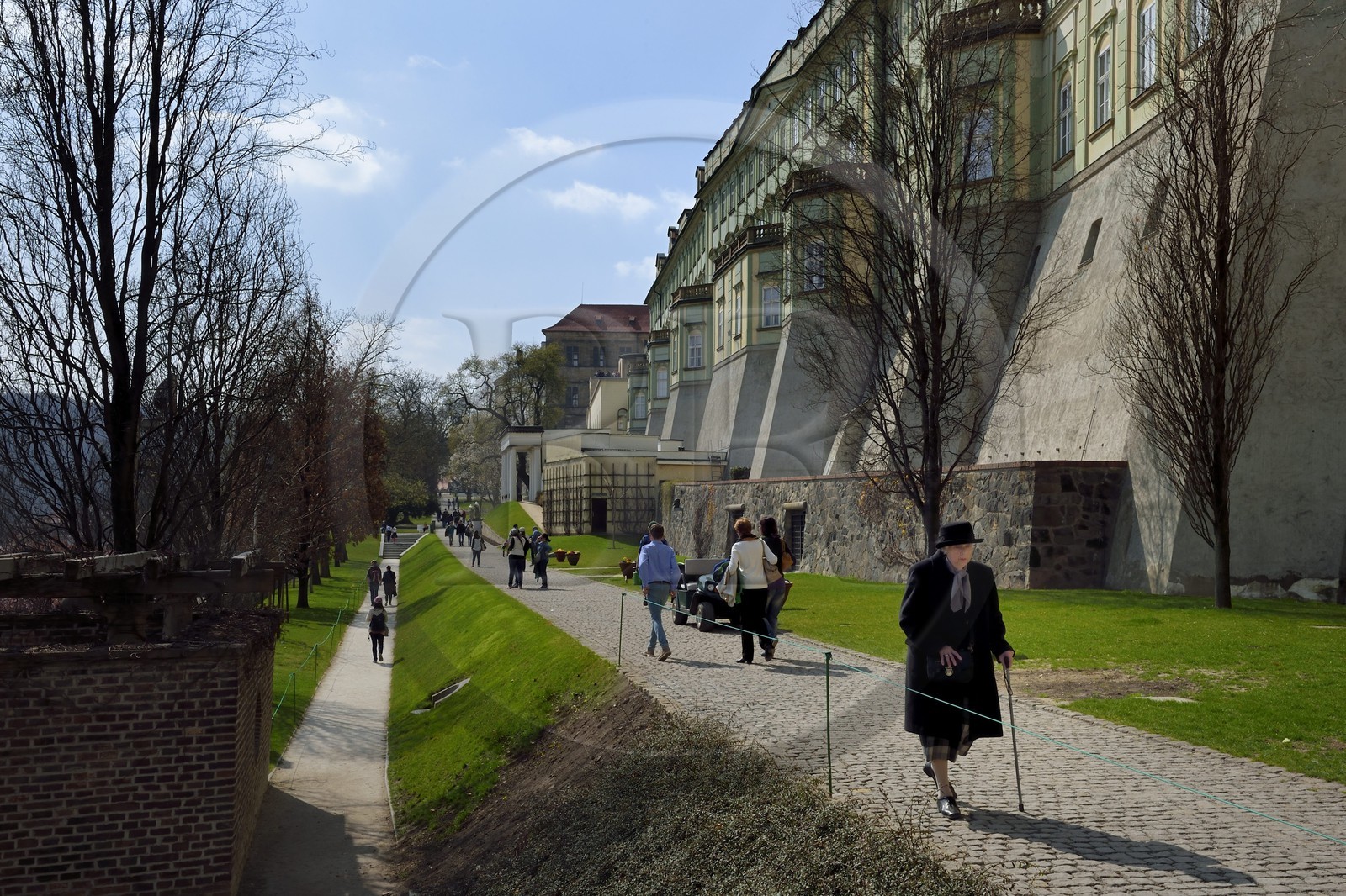 Czech Republic, Prague, Hradcany (Castle district), the royal castle and garden