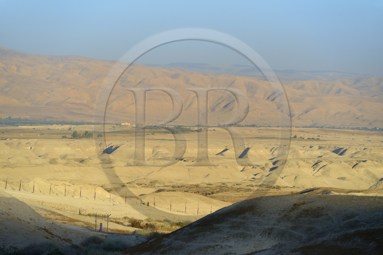 Israel, district Nord, Basse Galilée, la vallée du Jourdain et les montagne de Jordanie en arrière plan