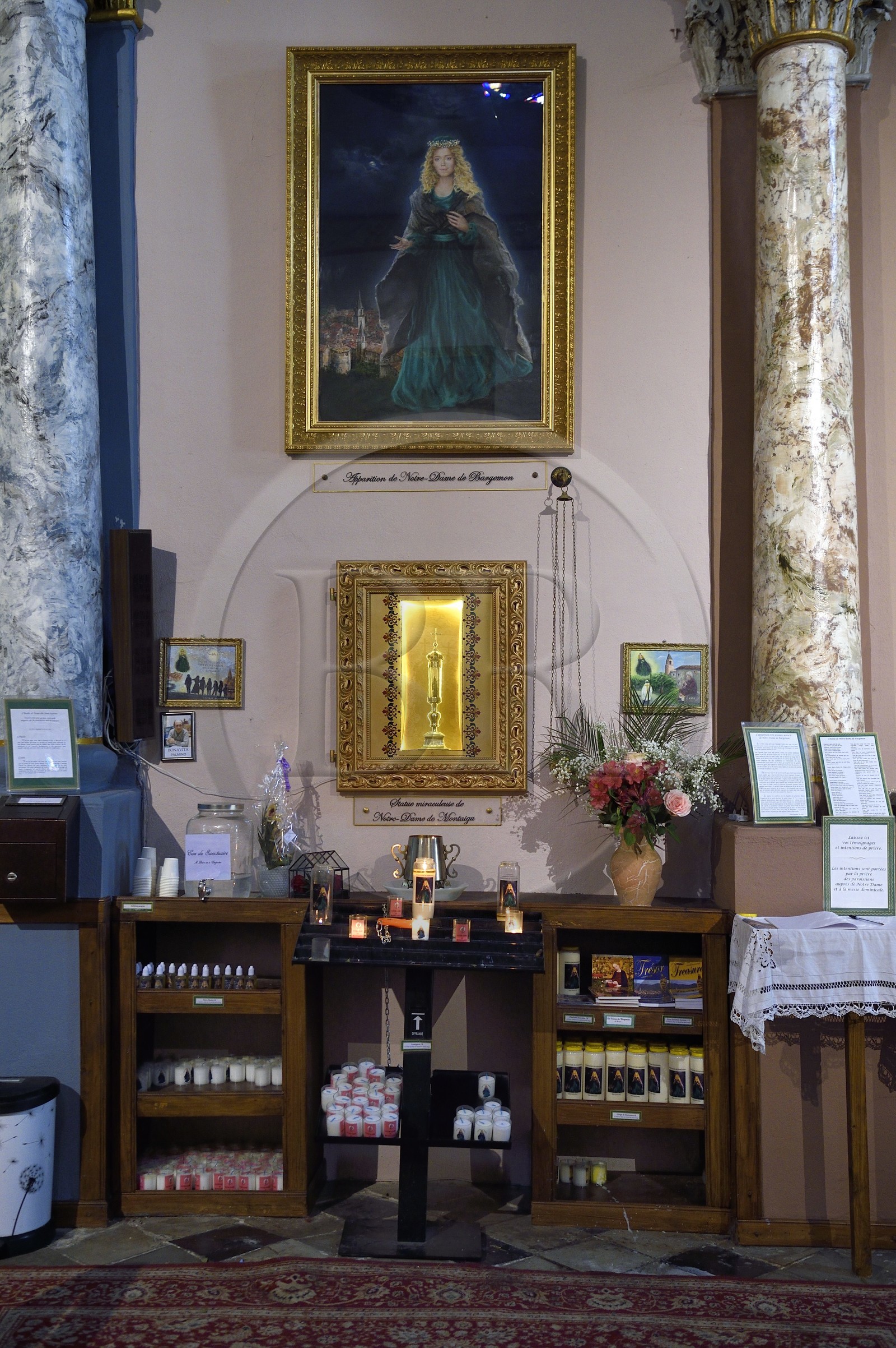 France, Var (83), Dracénie, Bargemon, église paroissiale Saint-Étienne, la statue miraculeuse de Notre-Dame-de-Montaigu