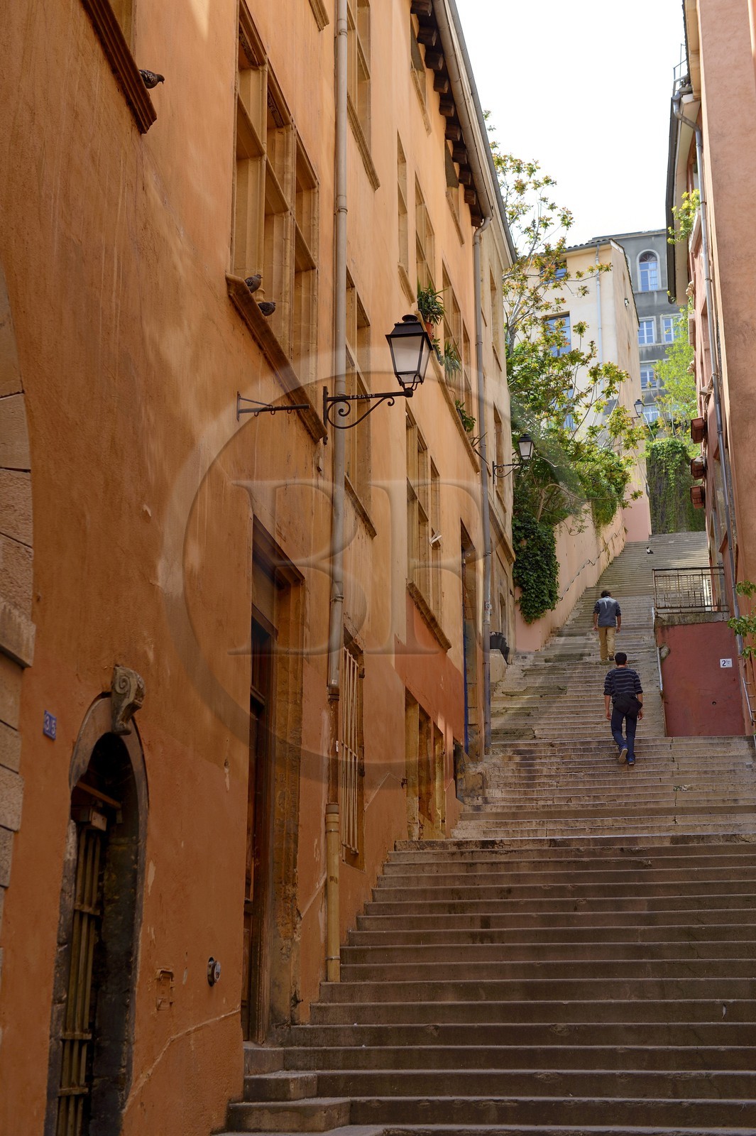 France, Rhône (69), Lyon, site historique classé Patrimoine Mondial de l'UNESCO, quartier de Saint-Paul dans le Vieux Lyon, Montée du Change qui prolonge la rue de la Loge