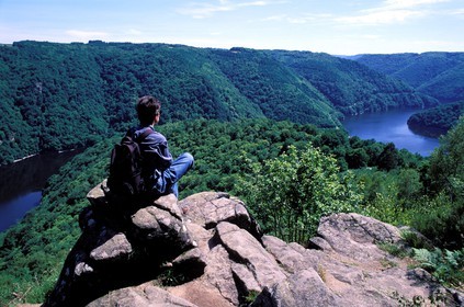 France, Corrèze (19), les gorges de la Dordogne depuis le Roc du Busatier