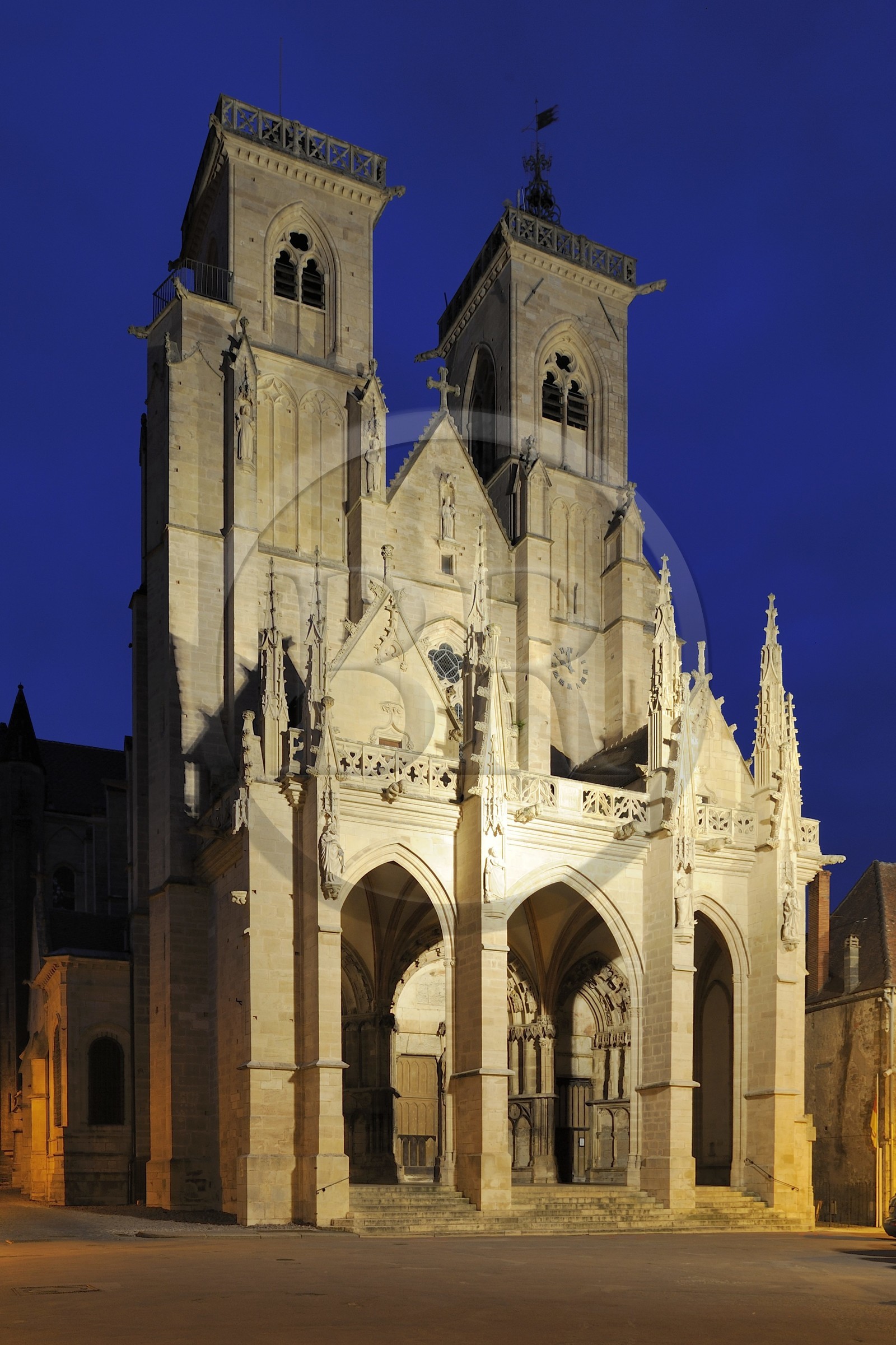 France, Côte d'Or (21), Semur-en-Auxois, l'église Notre-Dame