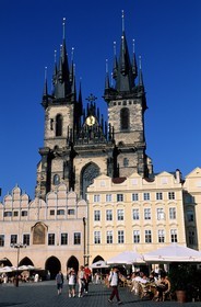 République Tchèque, Prague, place de la vieille ville (Starometské namesti), et église Notre-Dame de Tyn