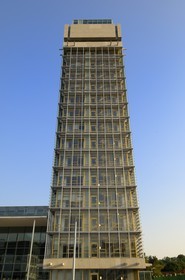 Irlande, Comté de Cork, Cork, rehabilitation d'un immeuble de 1968, le County Hall, par l'architecte Shay Cleary