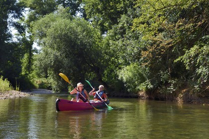France, Var, Provence Verte, canoeing on the river Argens between Carces and Le Thoronet