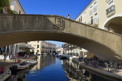 France, Var, Gulf of St Tropez, the Port Grimaud seaside town, shopping area