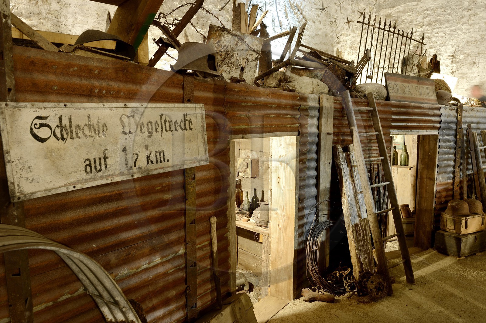 France, Meuse, Romagne-sous-Montfaucon, Informal Museum called Romagne ‘14-’18 on the day-to-day life of the soldiers in World War I created by Jean-Paul de Vries, reconstruction of trench shelter