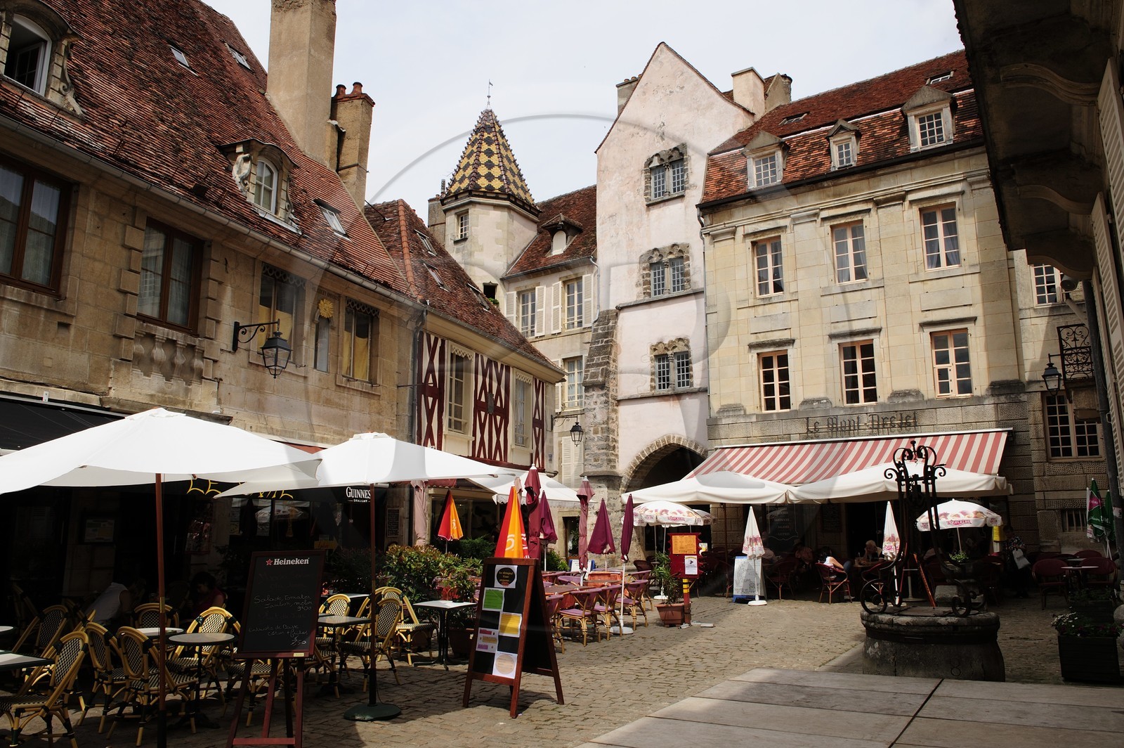 France, Côte d'Or (21), Semur-en-Auxois, rue Buffon