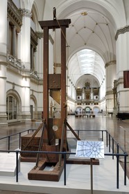 Suède, Stockholm, Djurgarden, le musée nordique (Nordiska museet), guillotine de 1903