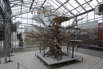 France, Loire-Atlantique (44), Nantes, l'Ile de Nantes, les hangars des anciens chantiers navals, les Machines de l'Ile, maquette du projet d'Arbre géant, automates