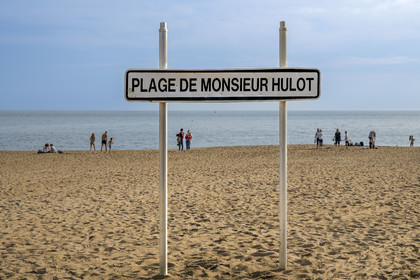France, Loire-Atlantique (44), Estuaire de la Loire, Saint-Nazaire,  plage de Saint-Marc-sur-Mer, panneau de M. Hulot, personnage des films de Jaques Tati