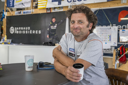 France, Vendee, Les Sables d'Olonne, Port Olona, Vendée Globe sailboat pontoon, le skipper Arnaud Boissière du voilier monocoque de 60 pieds IMOCA La Mie Caline
