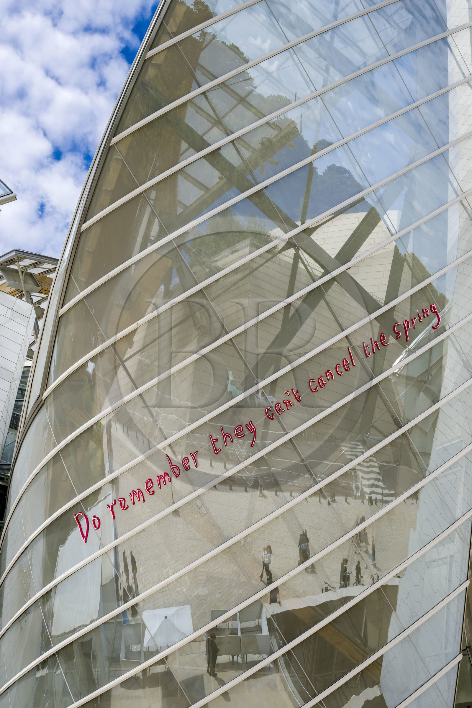 France, Paris (75), Bois de Boulogne, la fondation Louis Vuitton de l'architecte Frank Gehry